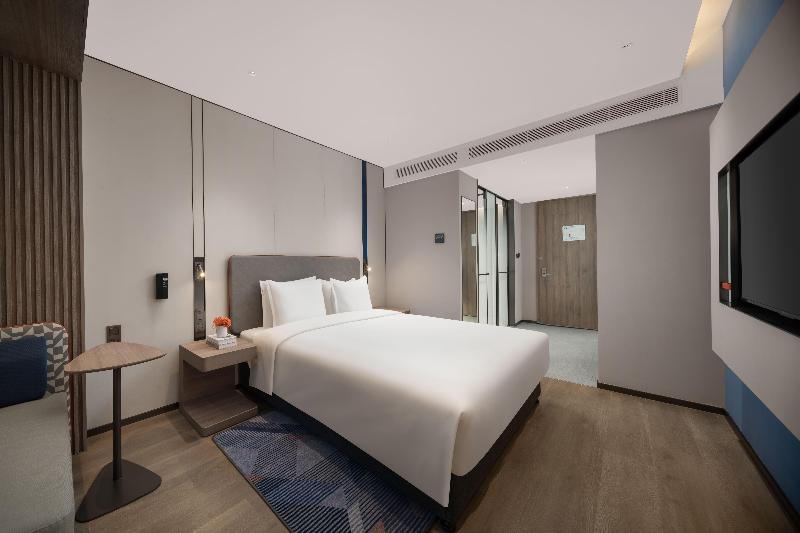 스탠다드 룸 킹사이즈 침대, Holiday Inn Express Shanghai Hongqiao Necc, An Ihg