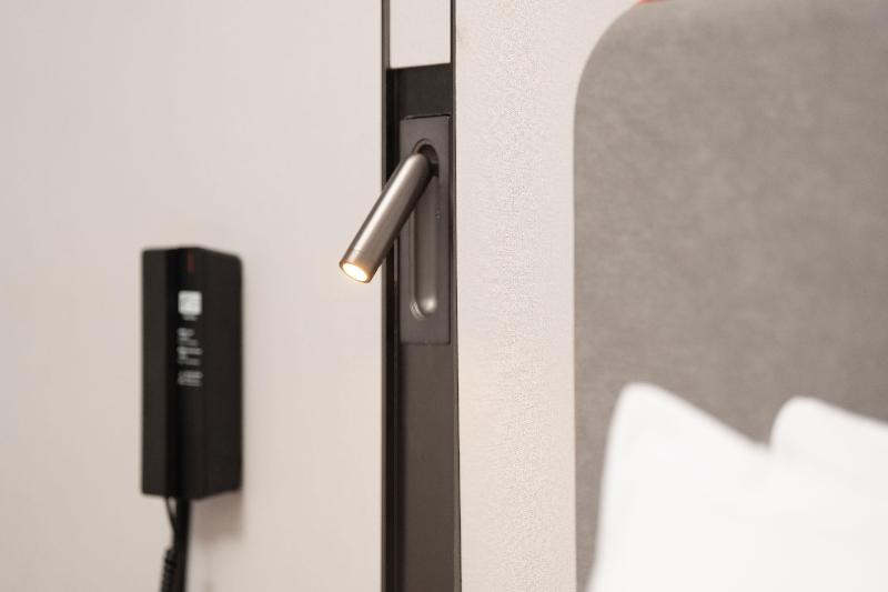 스탠다드 룸 킹사이즈 침대, Holiday Inn Express Shanghai Hongqiao Necc, An Ihg