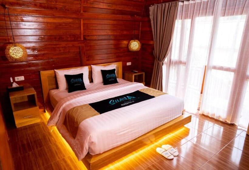 غرفة ديلوكس مطلّة علي البحر مزوَّدة بشُرفة, Shava Beach Resort