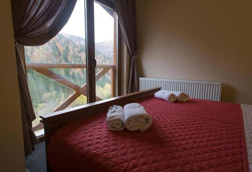 اتاق استاندارد با بالکن, Keystone Residences