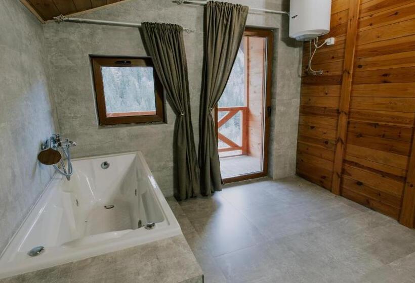 اتاق استاندارد با بالکن, Keystone Residences