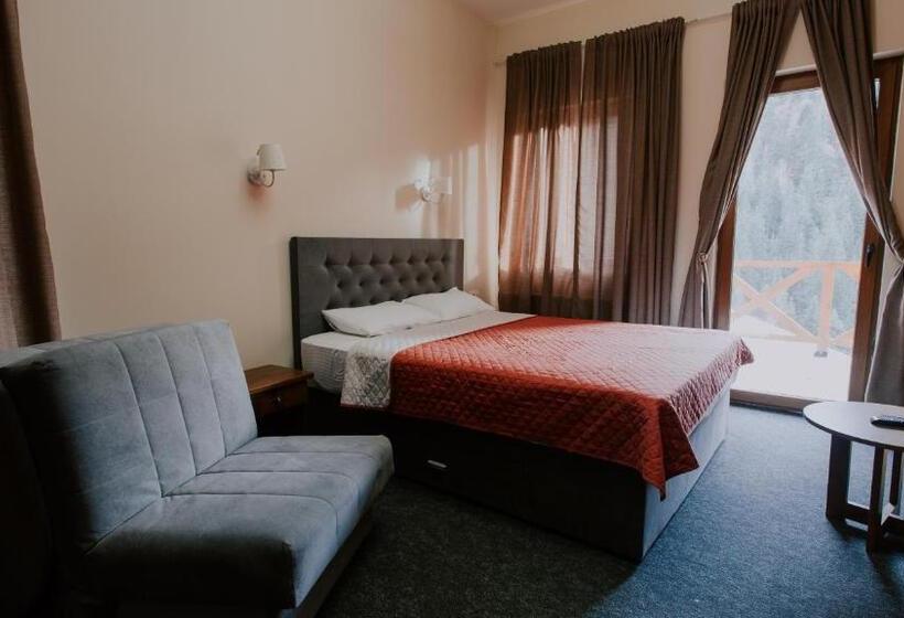 اتاق راحتی سه تخته, Keystone Residences