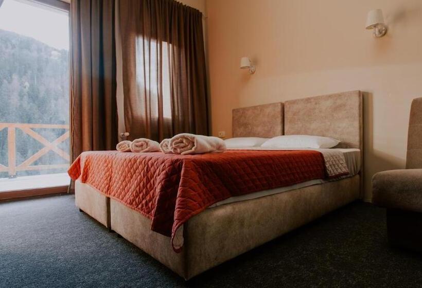 اتاق راحتی سه تخته, Keystone Residences