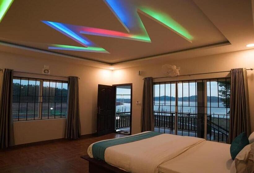 带河湖景观的套房, Misty Dam Wayanad Premium Resort With Banasura Dam View
