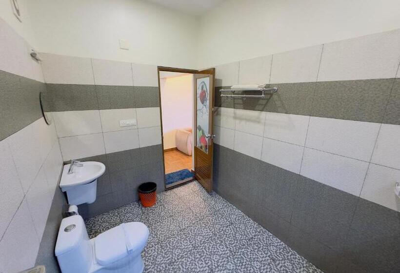 带河湖景观的套房, Misty Dam Wayanad Premium Resort With Banasura Dam View