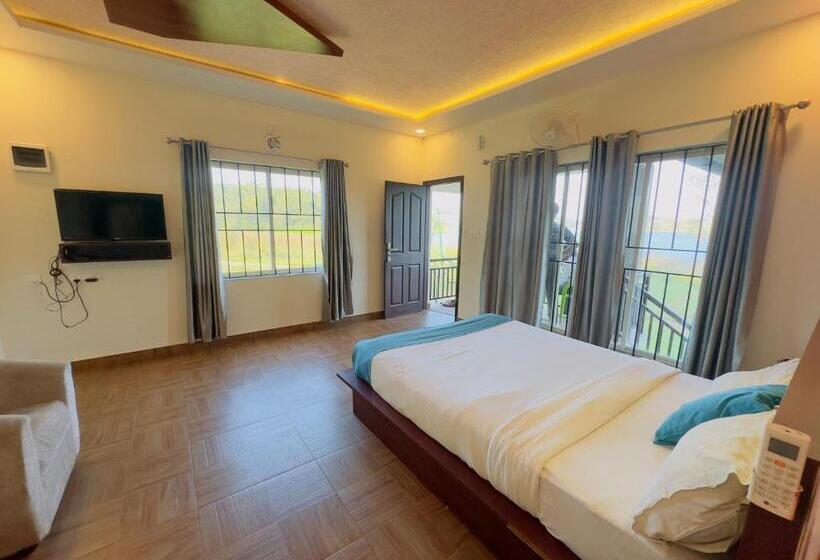 带河湖景观的套房, Misty Dam Wayanad Premium Resort With Banasura Dam View