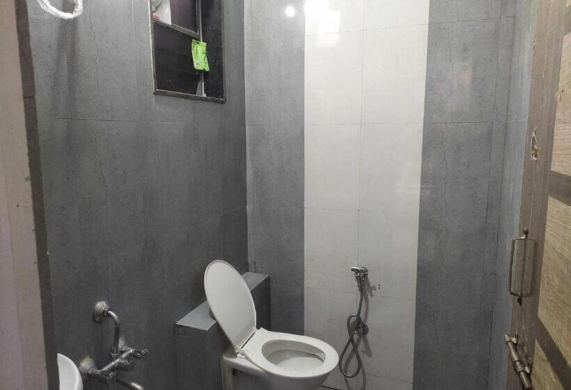 트리플 클래식 룸, Oyo Hotel Md Grand Ac Rooms