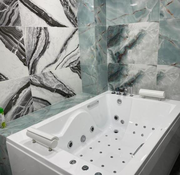 اتاق لوکس, Dream Home