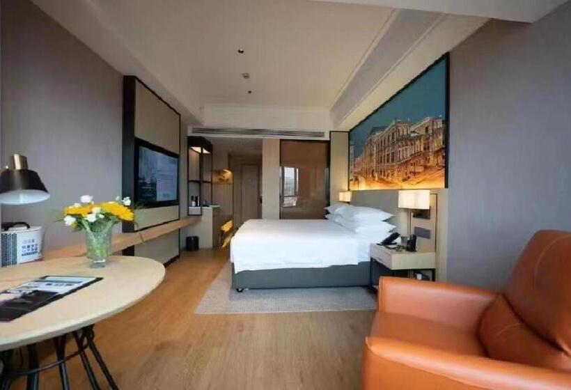 Номер Superior, Vienna International Hotel   Changsha Yuelu Lugu Hi Tech Zone