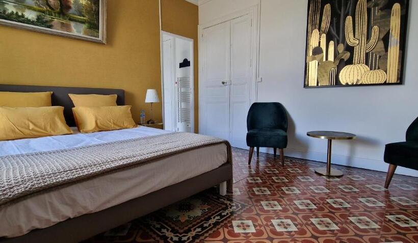 חדר סטנדרט עם מרפסת, La Vigneronne De Gigean