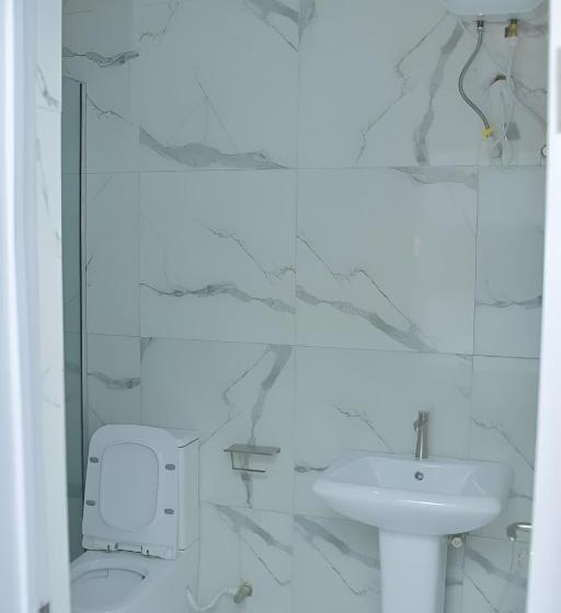 استودیوی استاندارد, Mansion Signature Homes