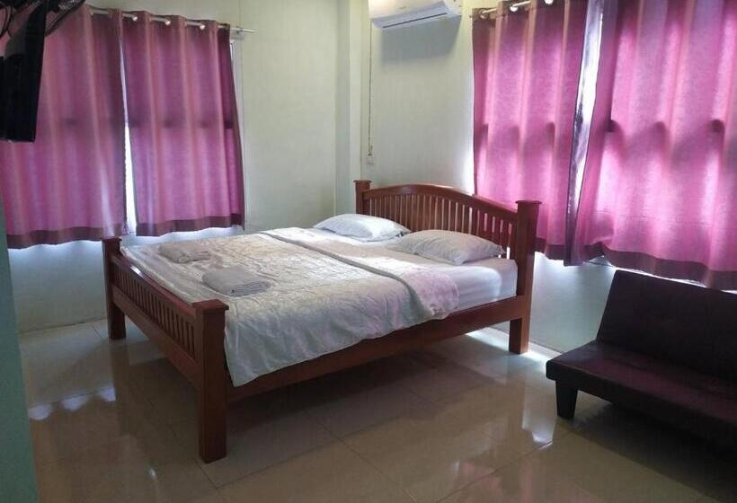 Standart Oda, โรงแรมพรถวิล ศรีสะเกษ Sisaket Pontawin Budget Inn
