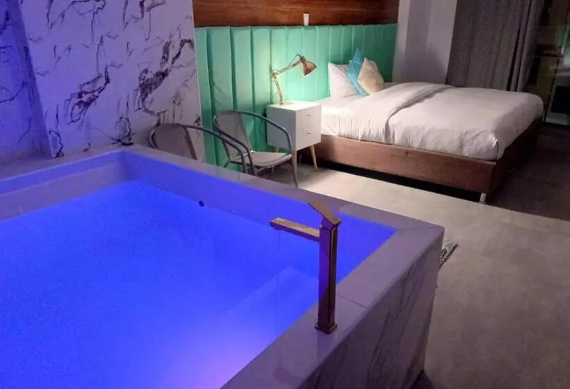 Junior Suite z Basenem, Jacuzzi Hotel Cusco