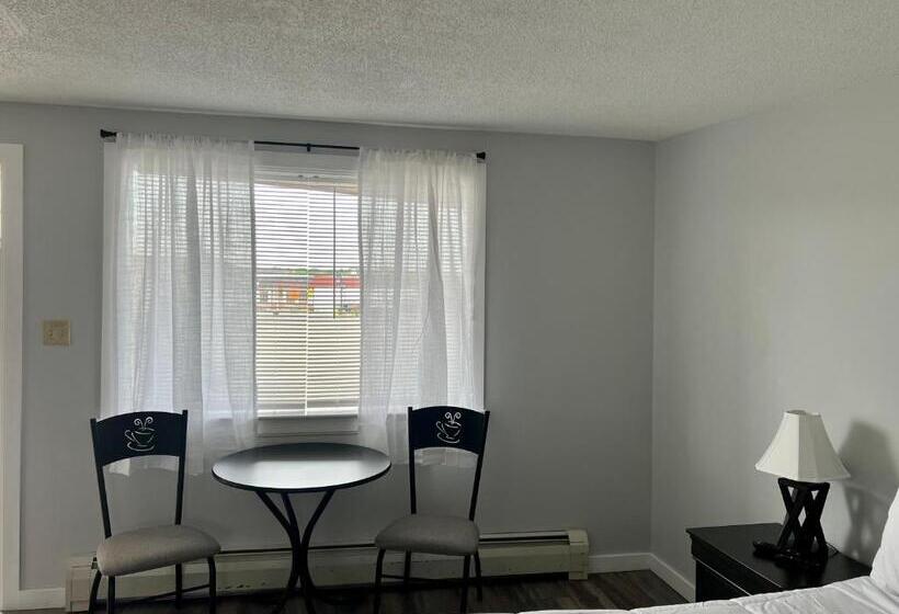 غرفة قياسية, Lincoln House Motel