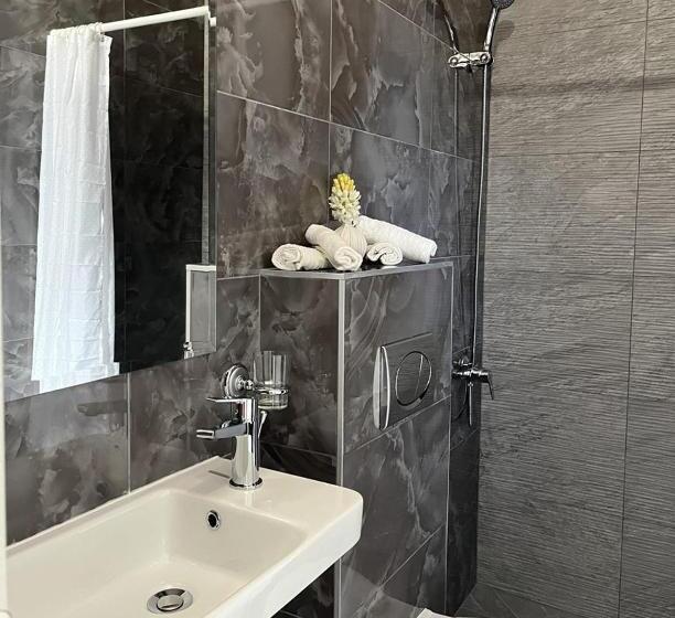 استودیو استاندارد با بالکن, Villa Grande