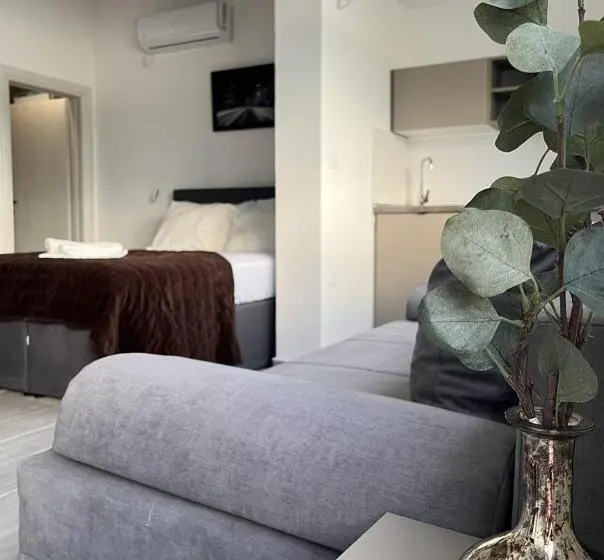 استودیو استاندارد با بالکن, Villa Grande