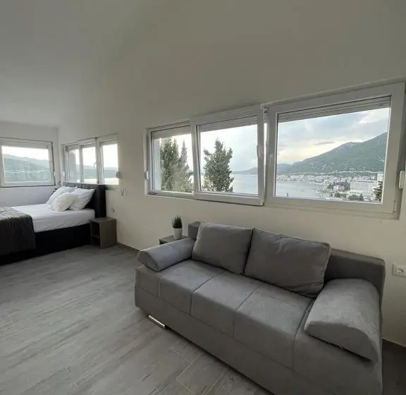 استودیوی استاندارد با چشمانداز دریا, Villa Grande