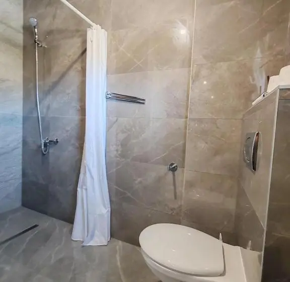 آپارتمان 1 خوابه, Villa Grande