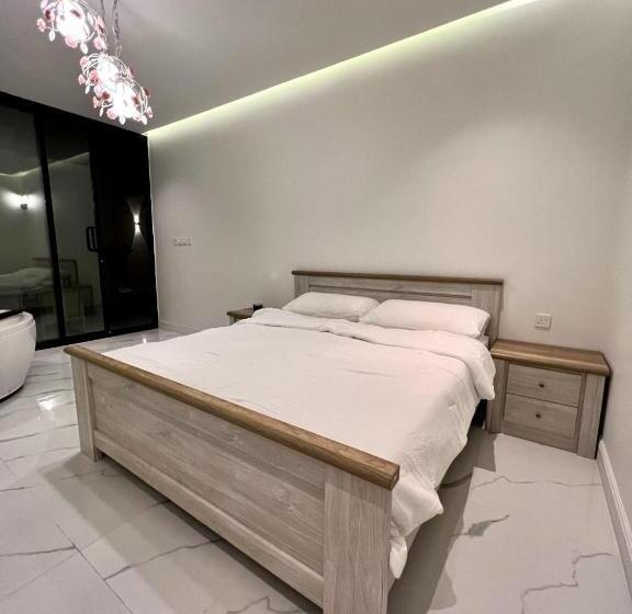 کلبه ییلاقی, شالية لوتس بارك