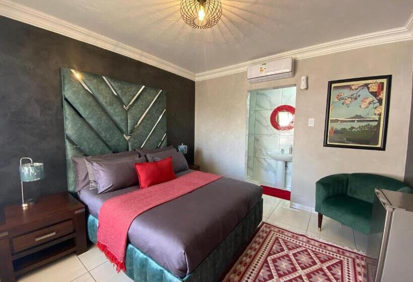 سوییت لوکس, Suite Boutique Lodge