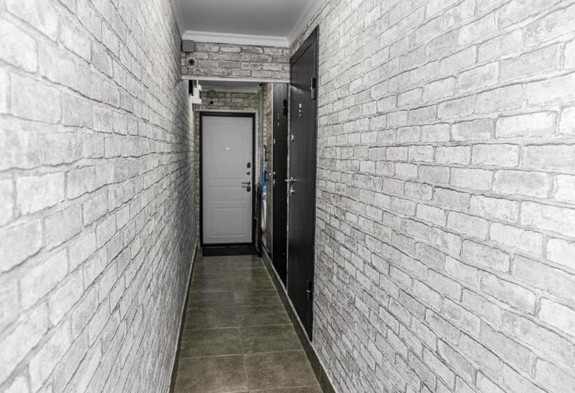 استودیوی استاندارد, Yourhouse на си синхая 22 близко к меге