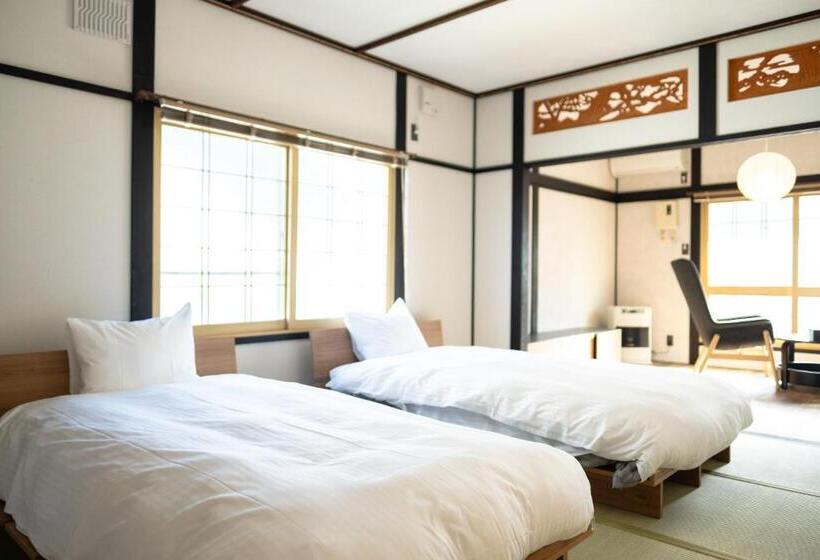 Четырехместный Номер Стандарт, Niseko Powder Chalet