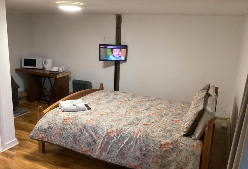 غرفة قياسية, Barn 6