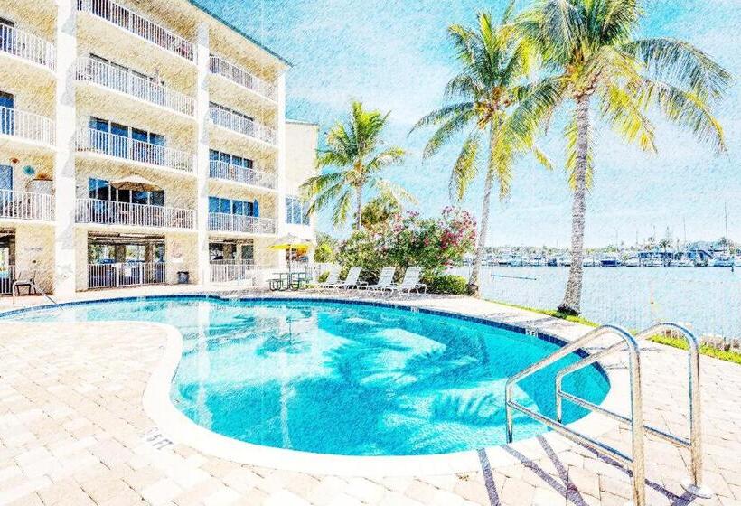 شقة غرفة واحدة مطلة على البحر, Elegant Waterfront Place For Two/boca Ciega Resort