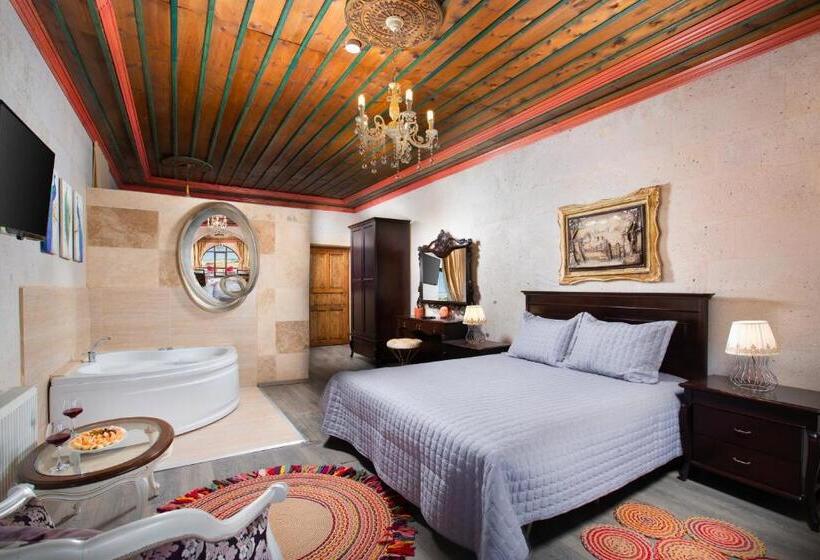 סוויטה דלוקס, Elpida Cave