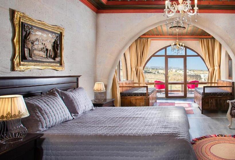 סוויטה דלוקס, Elpida Cave