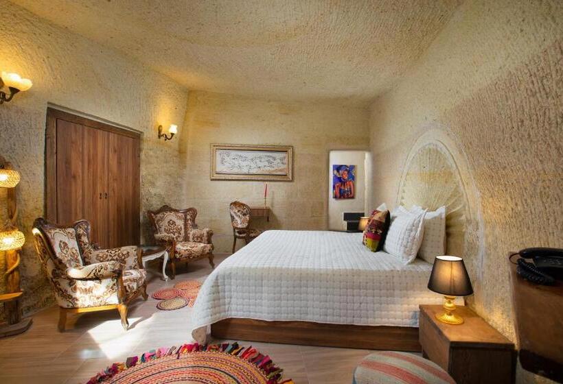 סוויטת ג'וניור עם בריכה, Elpida Cave