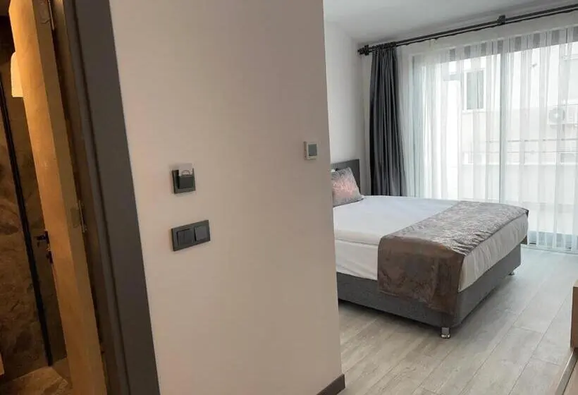 Deluxe-huone Parveke, Irenic