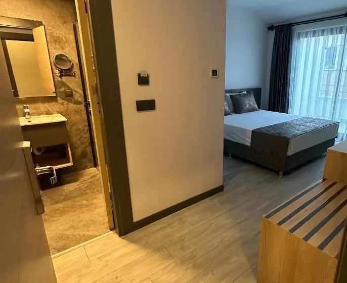 Deluxe-huone Parveke, Irenic