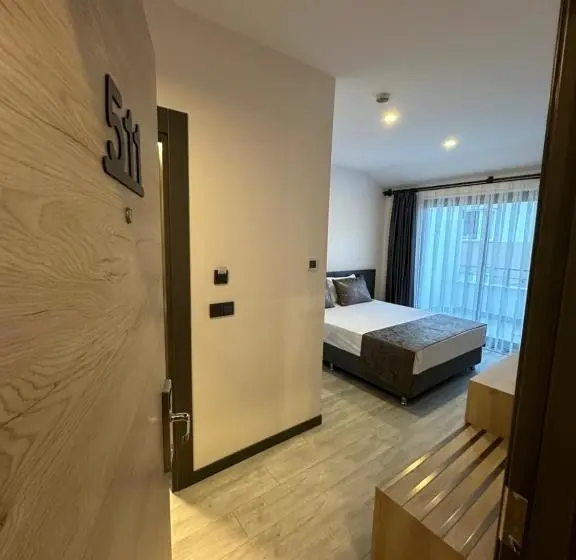 Deluxe-huone Parveke, Irenic
