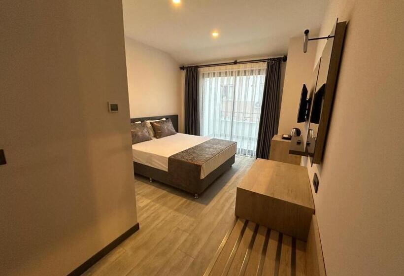 발코니 디럭스 룸, Irenic