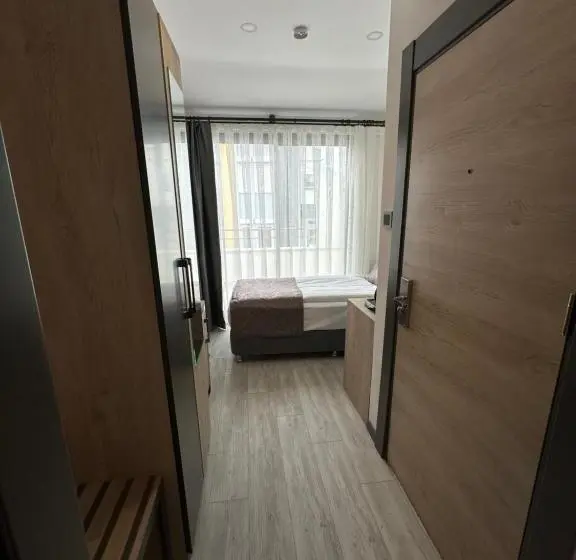 Deluxe Yhden Hengen Huone, Irenic