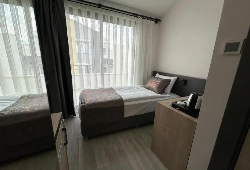 Deluxe Yhden Hengen Huone, Irenic