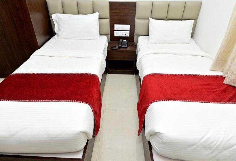 סוויטה משפחתית, Downtown The Mallika Sapphire