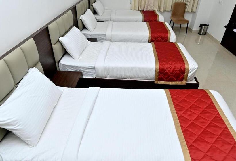 סוויטה משפחתית, Downtown The Mallika Sapphire