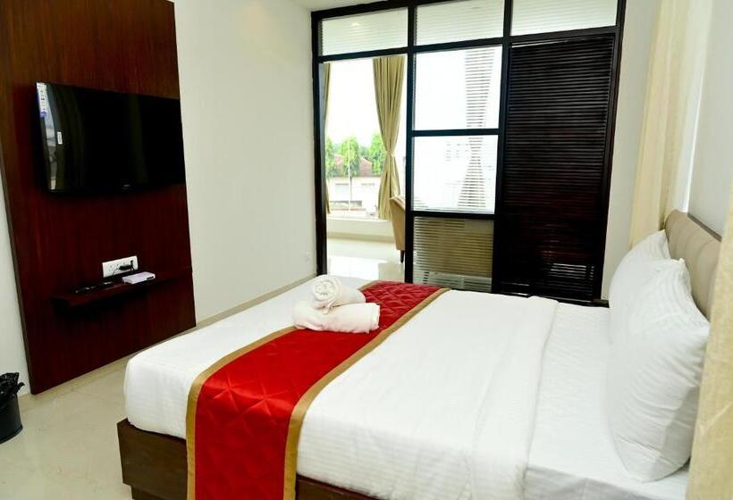 סוויטה נוף להרים, Downtown The Mallika Sapphire