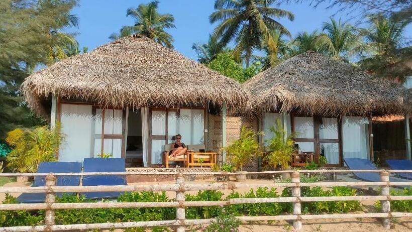 Люкс Deluxe Вид на Море, The Coast Beach Resort