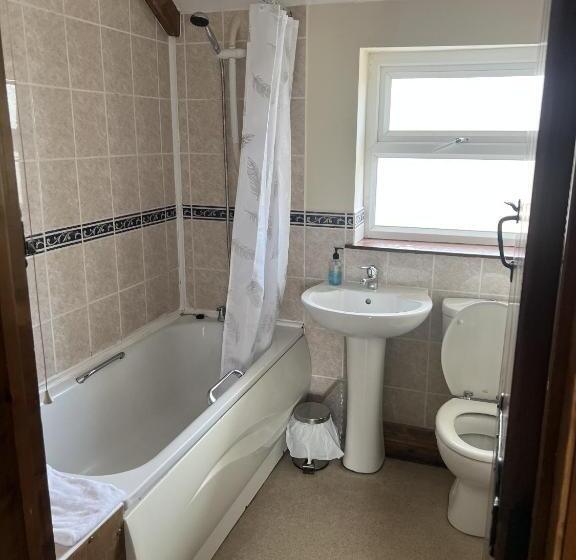 스탠다드 룸, The White Lion