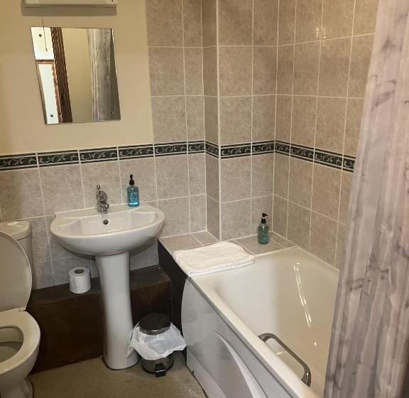 스탠다드 룸, The White Lion