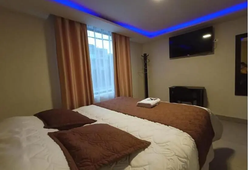 اتاق لوکس, Siena Inn Hostal