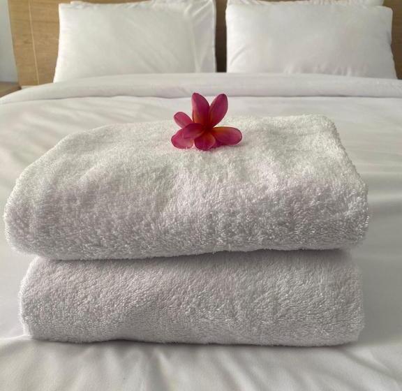 اتاق لوکس, Manuver Surf And Stay Uluwatu Bali