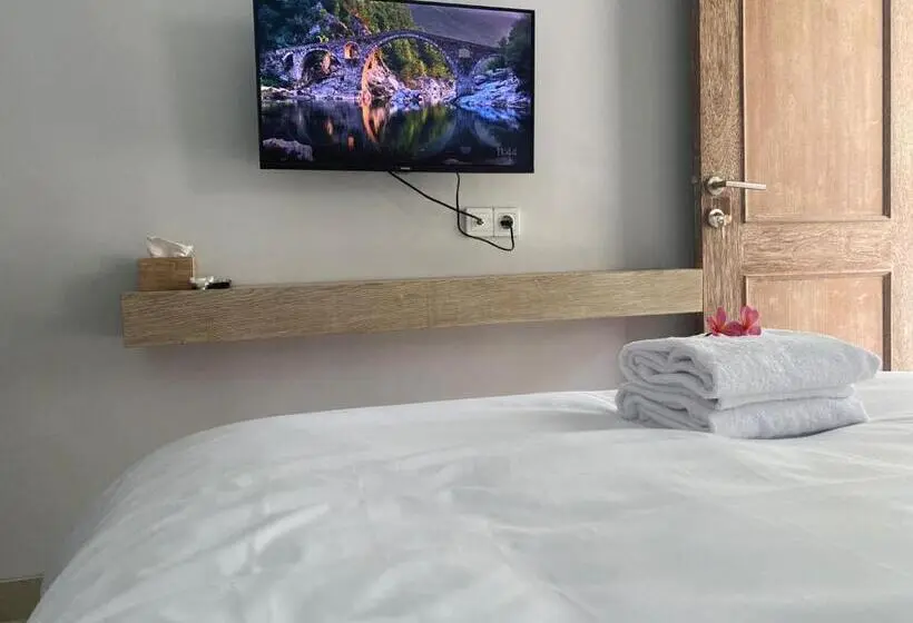 デラックスルーム, Manuver Surf And Stay Uluwatu Bali