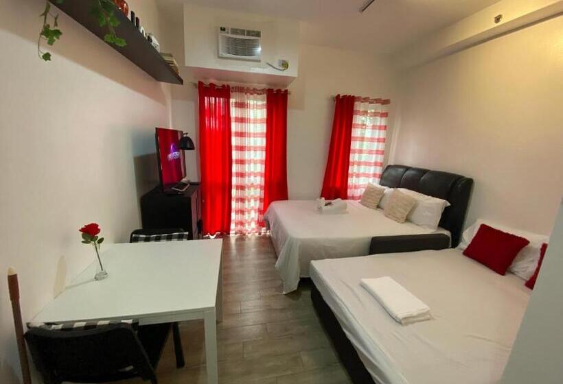 استودیو استاندارد با چشمانداز باغ, Vie La Bella