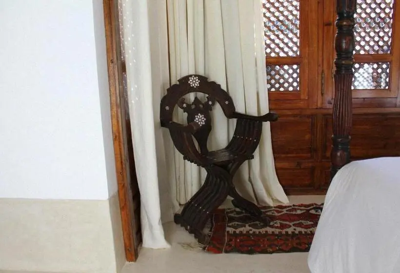 سوییت لوکس, Riad El Morocco