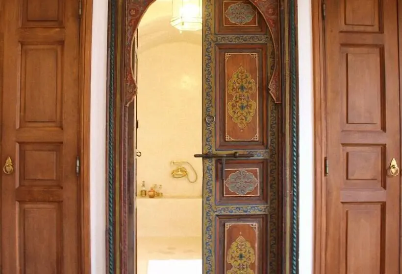 سوییت سوپریور, Riad El Morocco