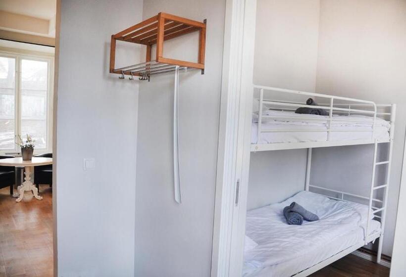 带2个卧室的套房, Slite Badhotell